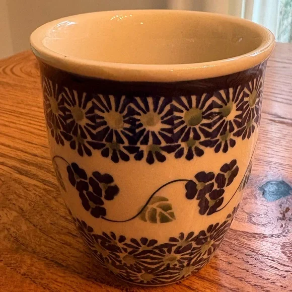 Boleslawiec Polish pottery hand-painted Blue and white Coffee mug - Picture 3 of 7